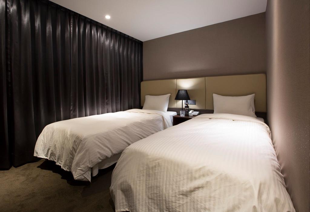 Noble Hotel Taipei Eksteriør billede