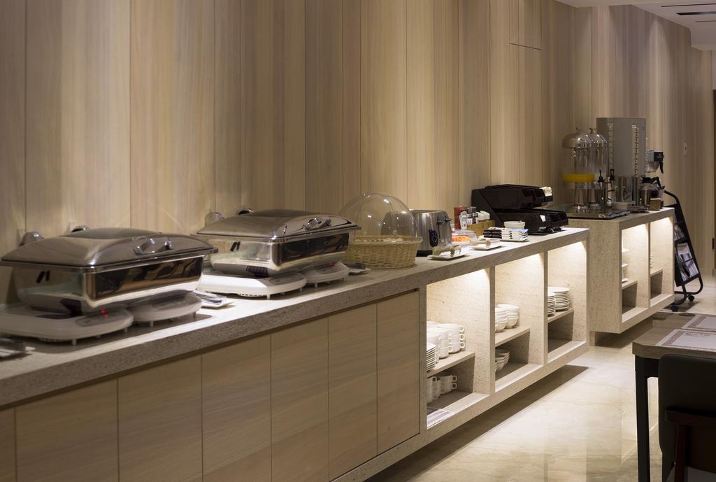 Noble Hotel Taipei Eksteriør billede