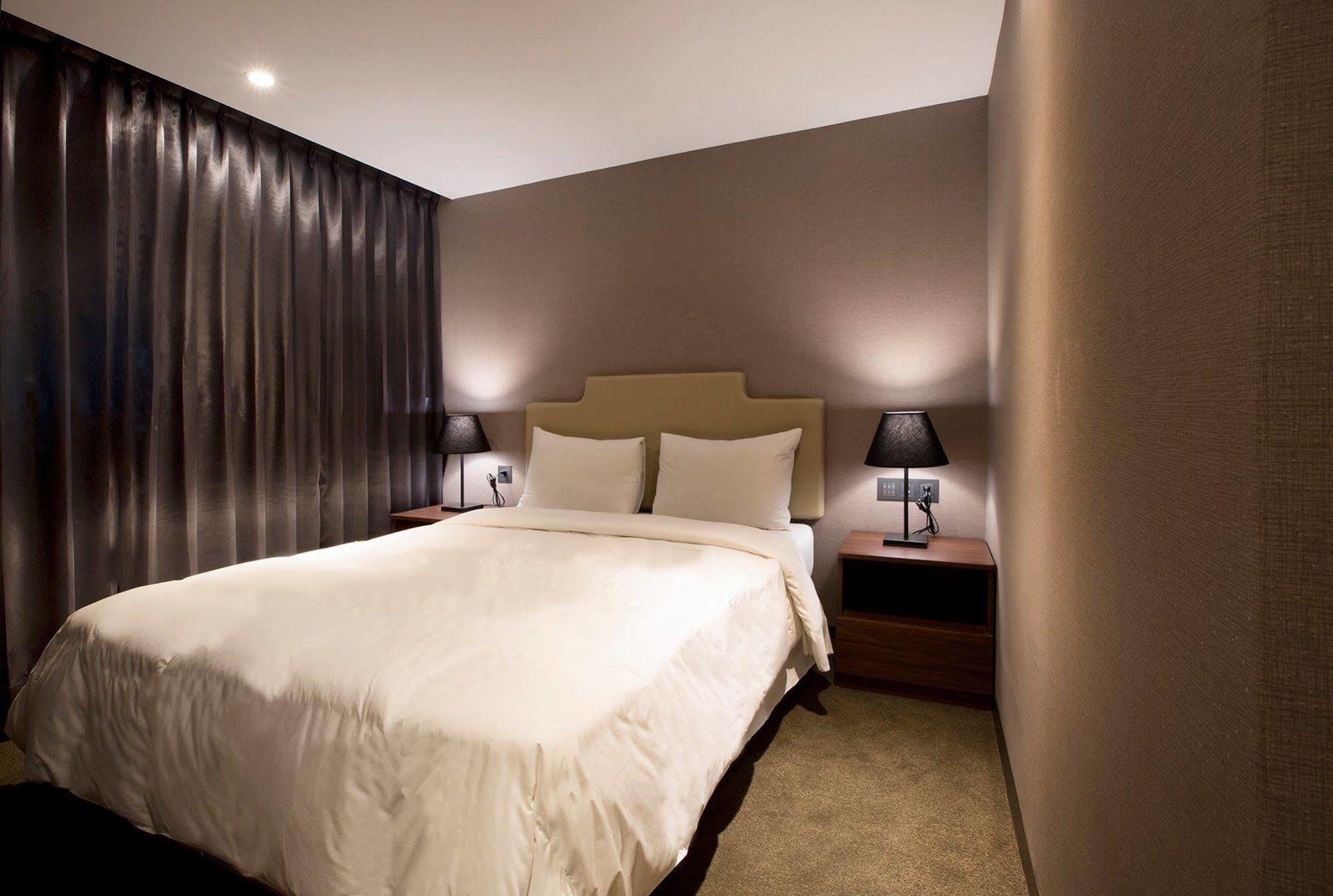 Noble Hotel Taipei Eksteriør billede