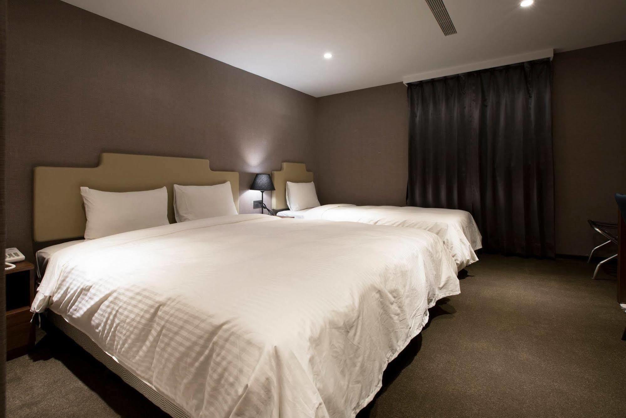 Noble Hotel Taipei Eksteriør billede